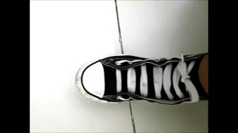 cách buộc dây giày